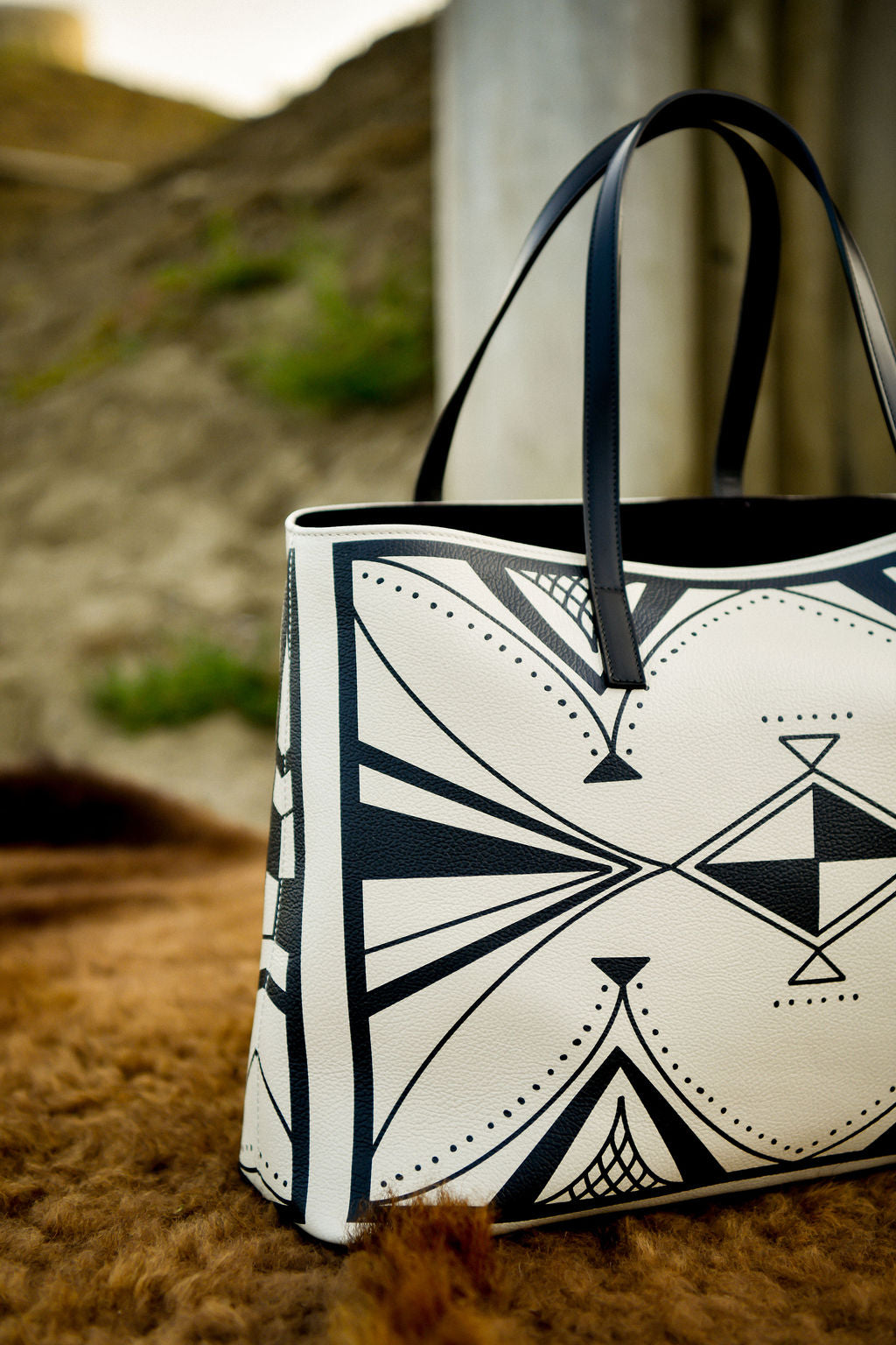 Parfleche Lines Leather Tote (Made to Order)