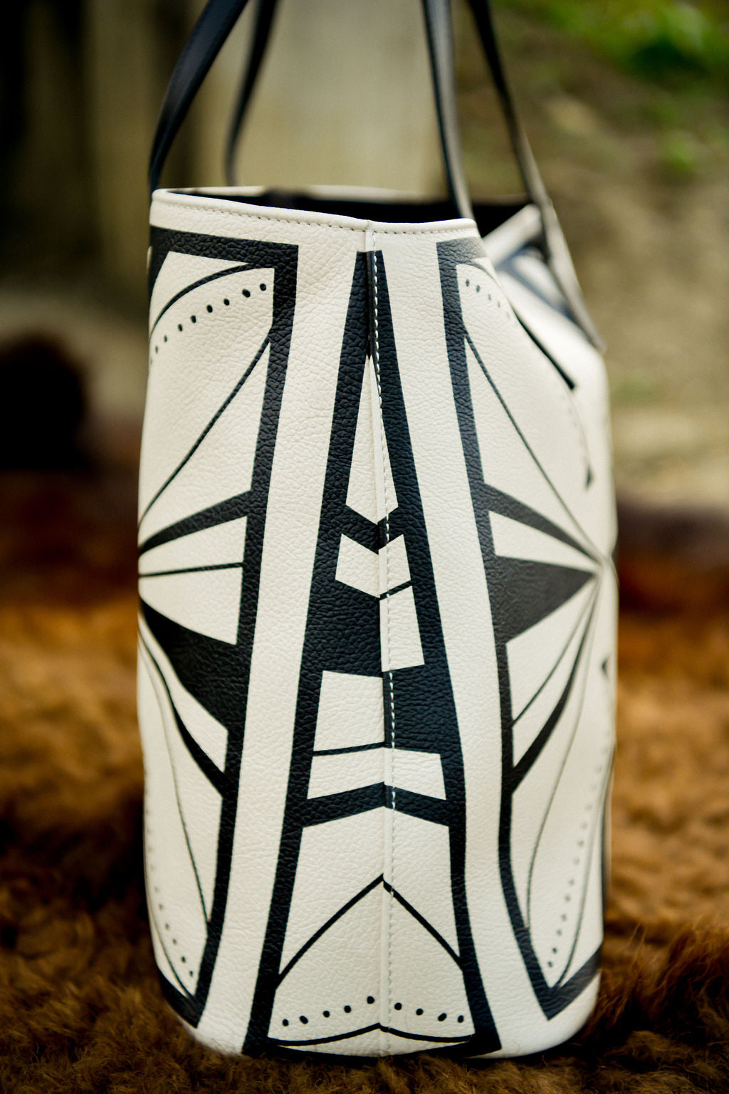 Parfleche Lines Leather Tote (Made to Order)