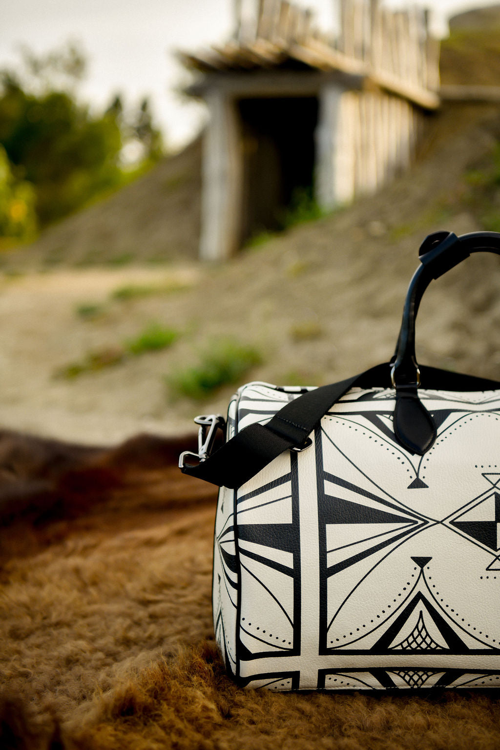 Parfleche Lines Leather Duffle - Large (Made to Order)