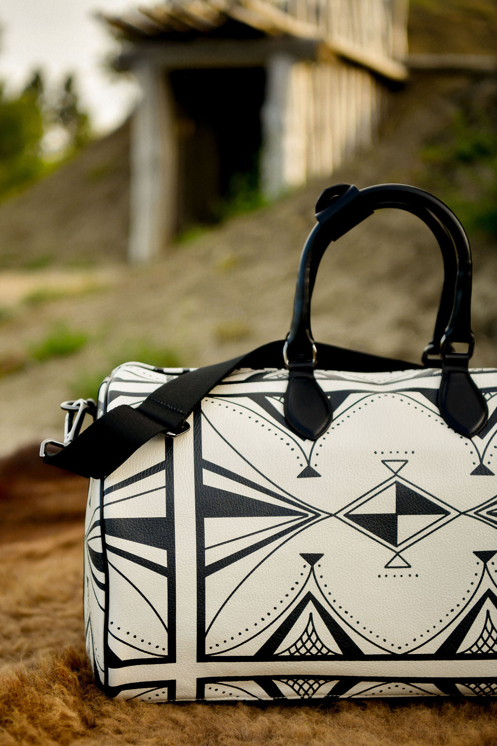 Parfleche Lines Leather Duffle - Large (Made to Order)